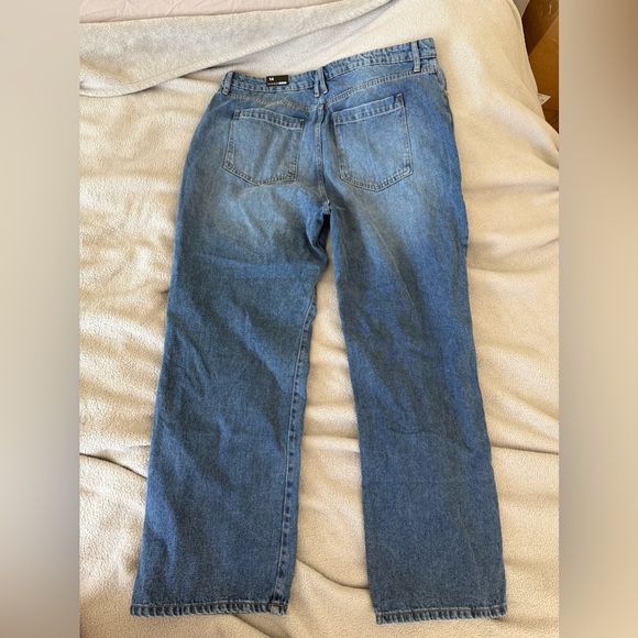 Fashion Nova Medium Wash Jeans - Picture 5 of 5